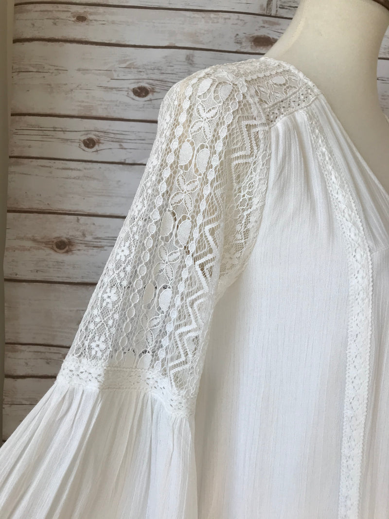 Annie Bell Sleeve White Dress - Elizabeth's Boutique 