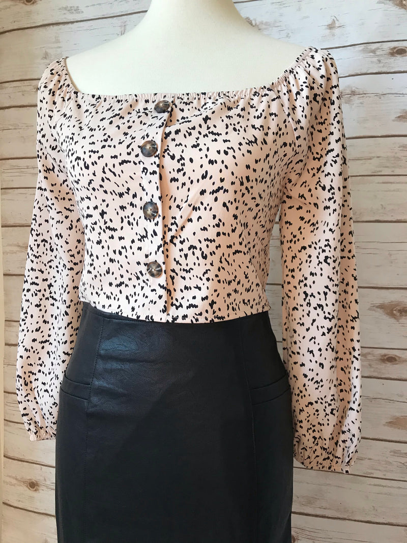 Creme Leopard Print Long Sleeve Crop Top - Elizabeth's Boutique 
