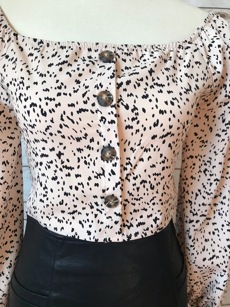 Creme Leopard Print Long Sleeve Crop Top - Elizabeth's Boutique 